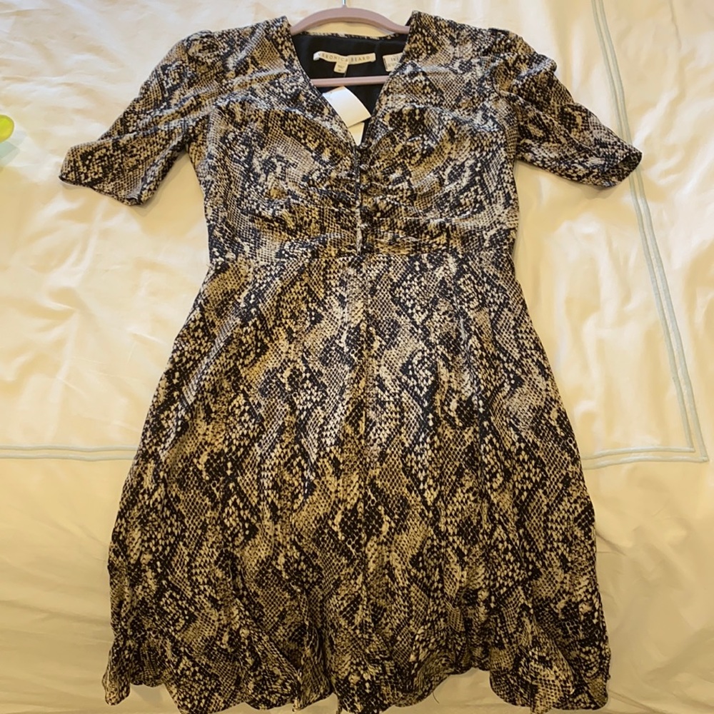 Veronica Beard: never worn, snakeskin print, short sleeve dress, size 00